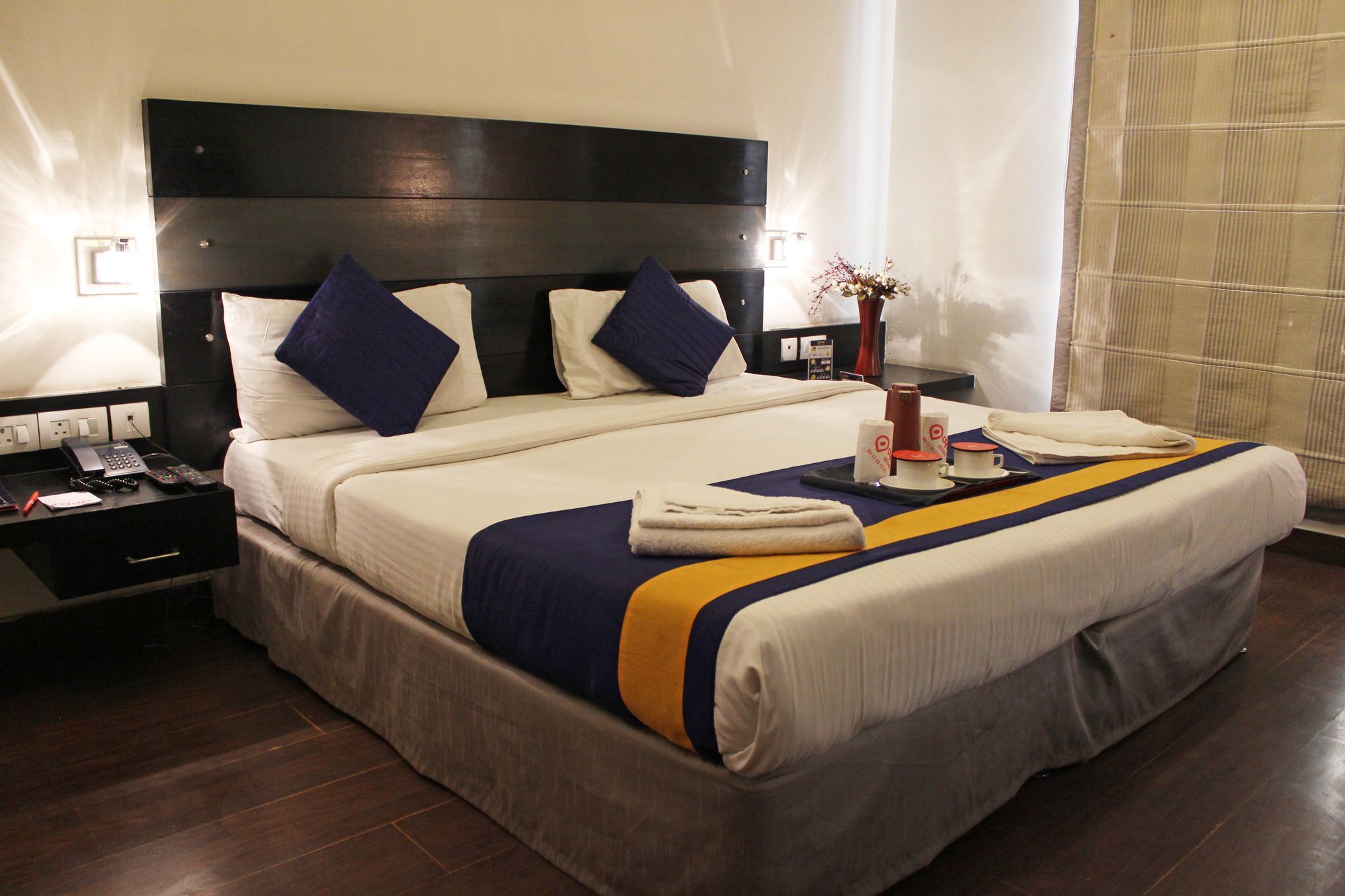 Oyo 605 Hotel Camria Ґурґаон Екстер'єр фото